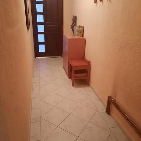 Apartment Apartman Ady Travnik